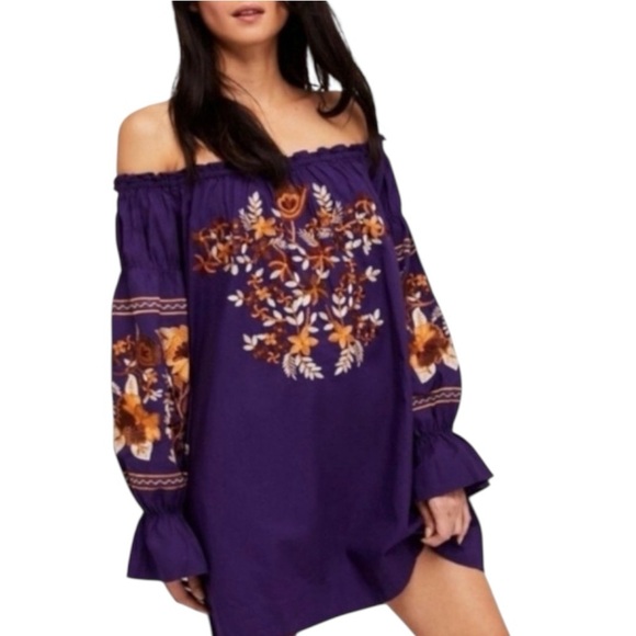Free People Dresses & Skirts - Free People / Fleur De Jour / Boho Embroidered Mini Dress